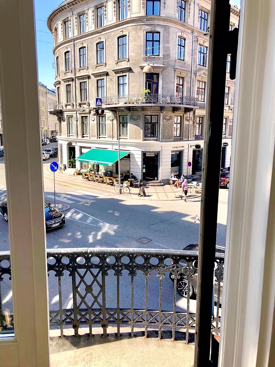 Klinikken på Holbergsgade 26 i København K, hvor Nicolai Severin holder samtaler