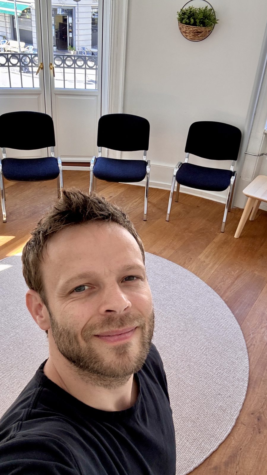 Nicolai Severins samtalerum — om at vælge mellem terapi og coaching